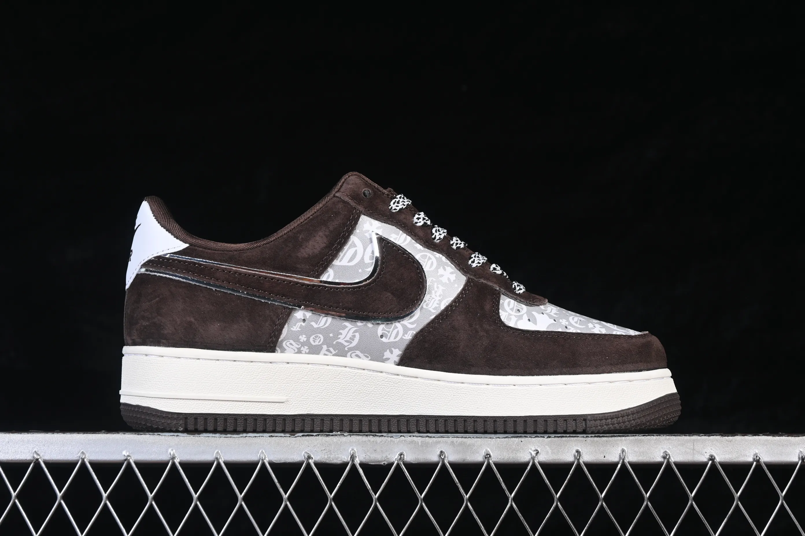 All categories Nk Air Force 1 Air Force series Nk Air Force 1 Low Air Force low top Nike Air Force 1'07 Low Crow Heart joint light chestnut suede Air Force 1 low top casual sneakers SY1388-010
